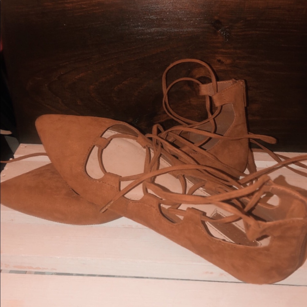 lace up sandals